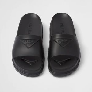 NWT Black Prada women's slide sandals, 38 (8)